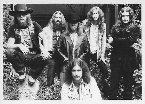 GumpMinute's tweet photo. Minutes 105-108 - "Happy Birthday to the twins"

Jenny returns to Forrest. We talk about buildings we'd like to throw our shoes at. Duff brings up the Lynyrd Skynyrd / Neil Young beef.

Listen at https://t.co/OABJc2EzJc or wherever you get podcasts. https://t.co/MjglORvdGt