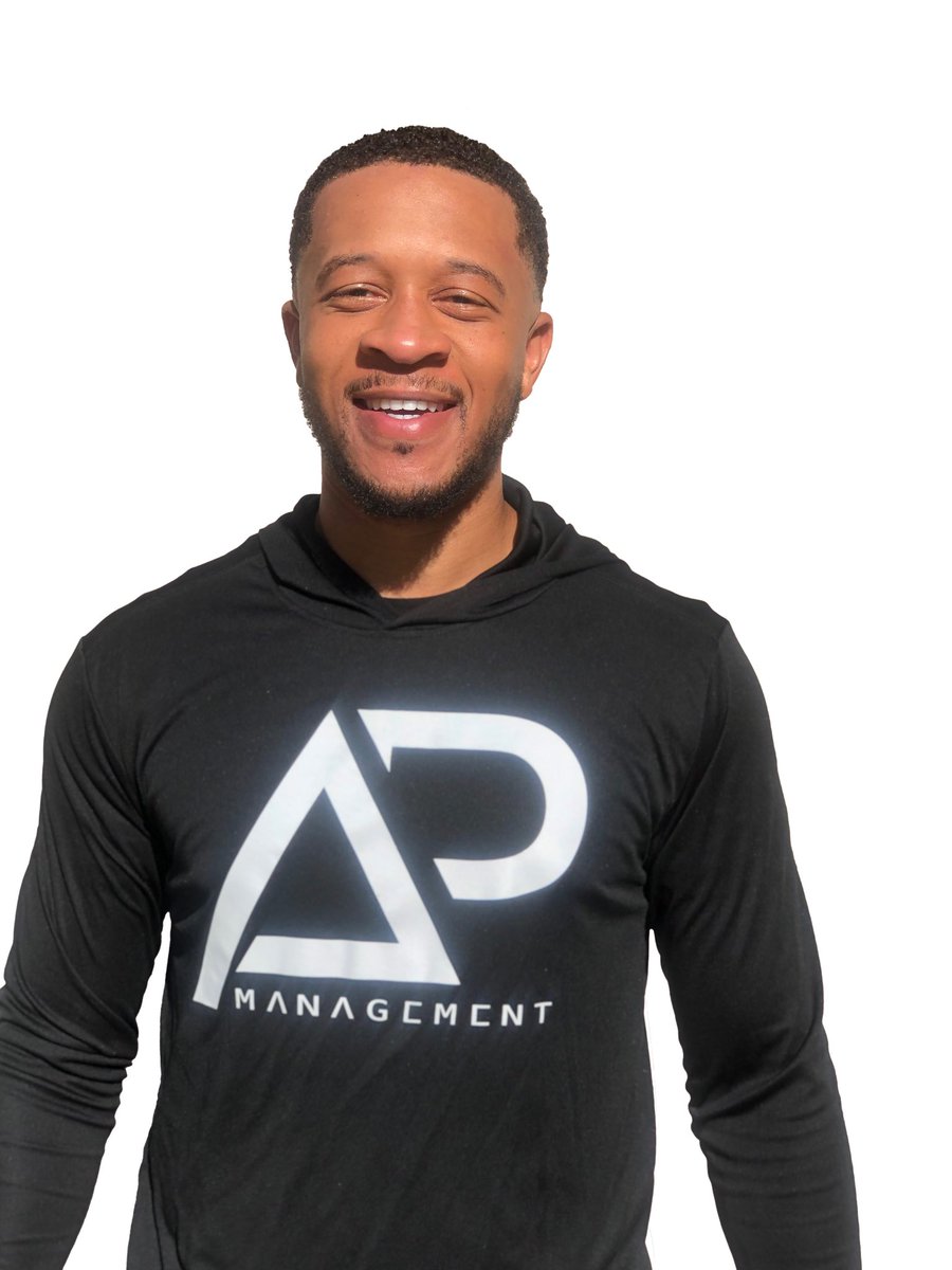 ApplySports's tweet photo. Hey AP Family meet Wanye Hood. Wanye is the AP Management Partner. He is also a licensed lawyer and a NBA Certified Agent.
.
.
.
#APmanagement #wherediamondsaremade #nopressurenodiamonds #sportstraining #basketballtraining #ballislife #overseasbasketball #sportsmanagement https://t.co/VnMpuWitCJ