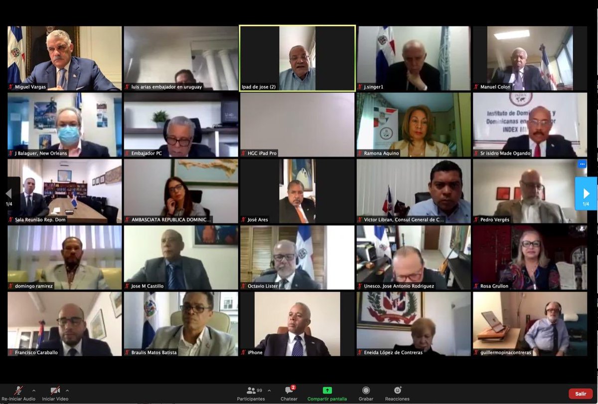 MIREXRD's tweet photo. Canciller @MiguelVargasM encabeza Acto Virtual con Embajadores, Cónsules, Directores del INDEX y Altos Representantes de la República Dominicana en el Exterior vía zoom. 
#DiplomaciaDigitalRD https://t.co/letD4PlOyh