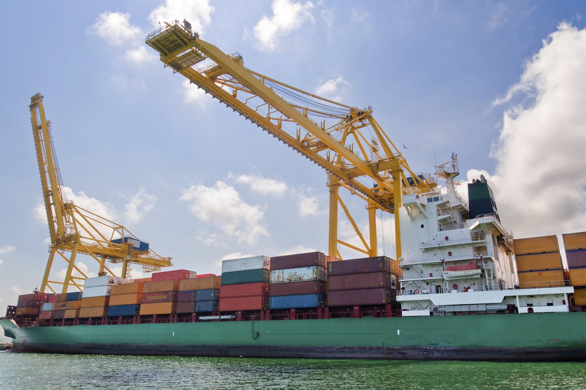 Holland_Knight's tweet image. The #SecondCircuit ruled that a submerged electrical transmission cable is a &quot;facility&quot; under the Oil Pollution Act. Read more about the ruling in today&apos;s #Maritime alert. Holland &amp;amp; Knight attys Vincent Foley and James Hohenstein prevailed in the case. bit.ly/31ByC1b