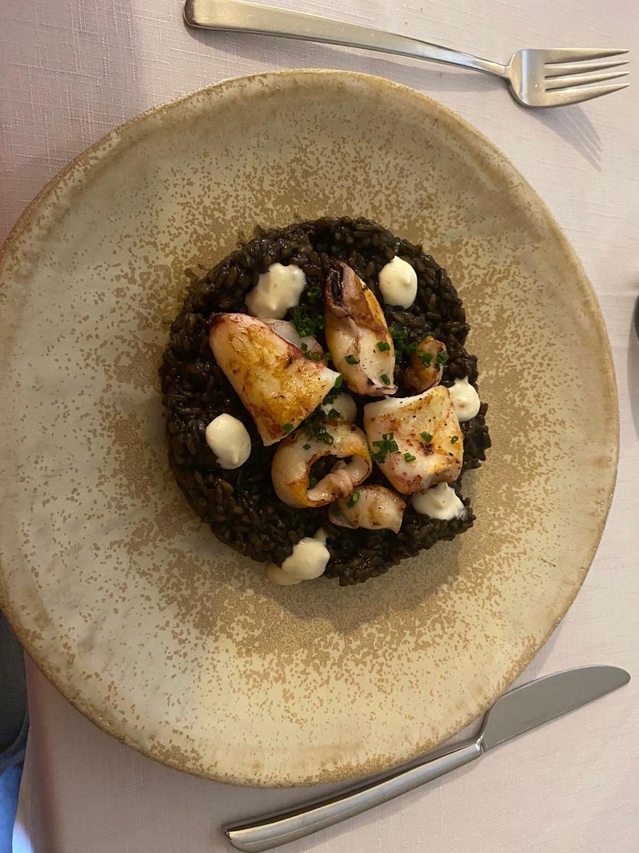 xavijimenezsans's tweet photo. @VICUSrestaurant un plaer pels cincs sentits! Visita obligada #vicuspals https://t.co/W1va7NzHLW