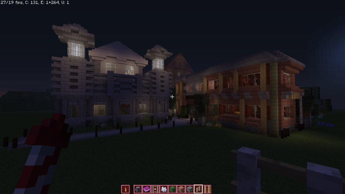 LordGamer6561's tweet photo. #Minecraft #Builds #Creative #panelhouse #UStarVillage #GalyunovaStreet~ https://t.co/U0ToncDUhU