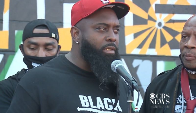 TheRoot's tweet photo. Michael Brown's Father Honors 6-Year Anniversary of Son's Death by Attending Memorial for Breonna Taylor: https://t.co/aYOaIAiv15 https://t.co/OKHO4aTw8B