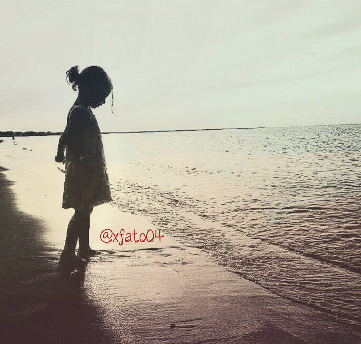 🤐

يا كم شخص كبَّرته بعيني ، ورد صغير
وكم حلم تطويه الليالي إذا دارت
-
به أشياء واجد قلت عنها ياليت تصير
ومع الوقت أقول الحمدلله ما صارت😌👌🚶‍♀️

#راقت_لي 
#ملكه
#خروووج