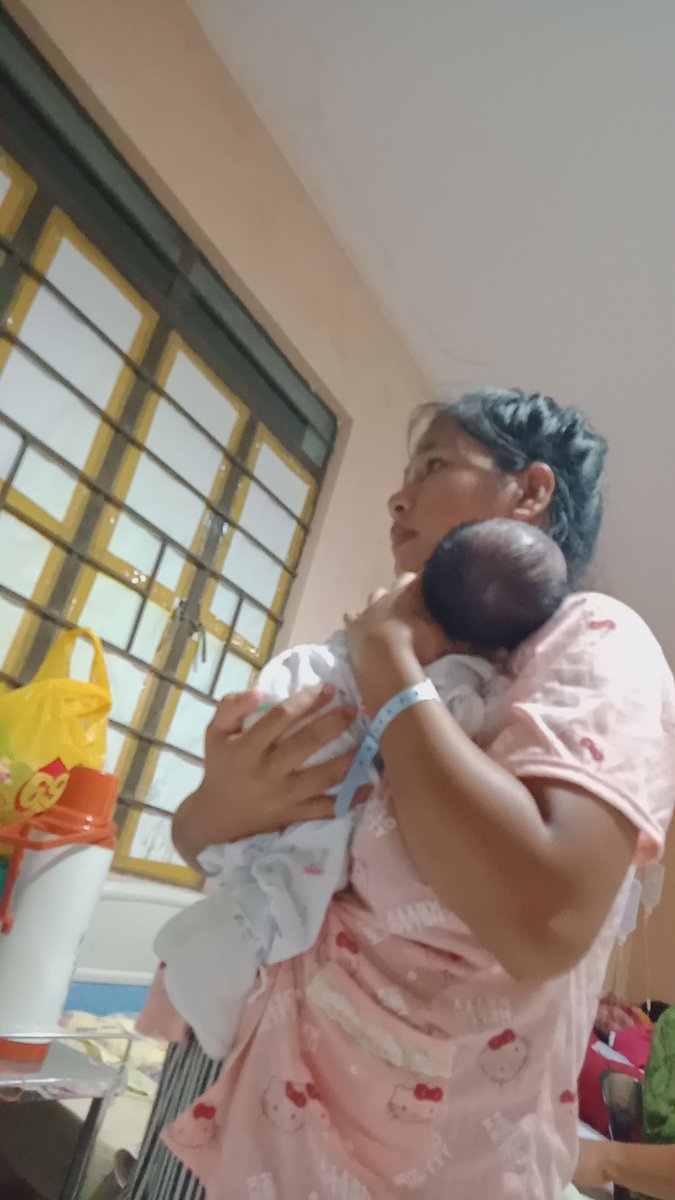 AzhalhiaV's tweet photo. thanks mom for giving birth to me and for sacrificing for me to live and for me to be with daddy. especially you mommy the hardship You went through for the two of us,
Iloveyou @BalquiVanessa https://t.co/0q4L6ECfgO