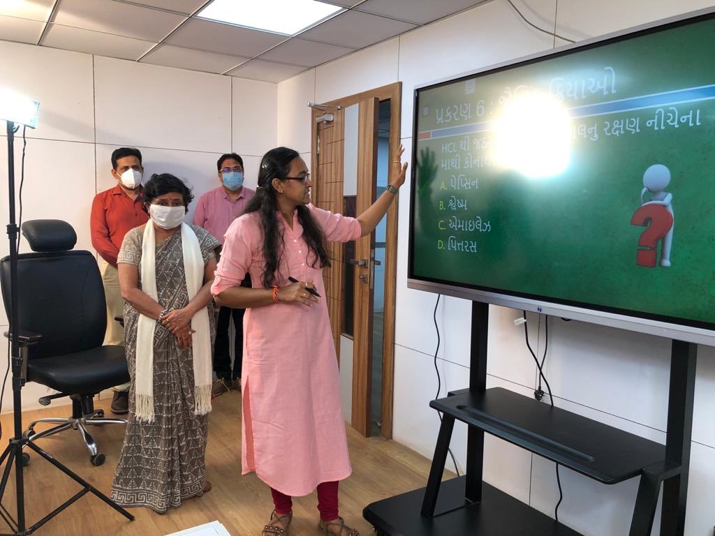 gujaratssa's tweet photo. ‘Shala Band Chhe pan Shikshan Nahi’ Samagra Shiksha providing continuous learning support through live class for Std 9th ,10th and 12th Science and commerce through MS Teams, Facebook Live, Youtube Live and Jio TV.
Visit of H’able @imBhupendrasinh &amp; @vibhavaridave @GujEduDept https://t.co/PMB0ZffZLN