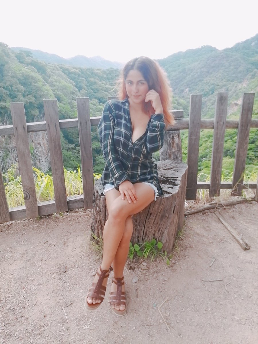 Analialipha's tweet photo. Hola bebés buenas noches les dejo unas fotitos de mi viaje espero y les gusten ya tengo contenido exclusivo🔥 para mis seguidores más fieles 😉😘 comenten en este twitt
#porngirl
#travelday
#pornstar
#preguntapormispack
#soyanalialipha
#modeloactriz https://t.co/juCoVIso0w