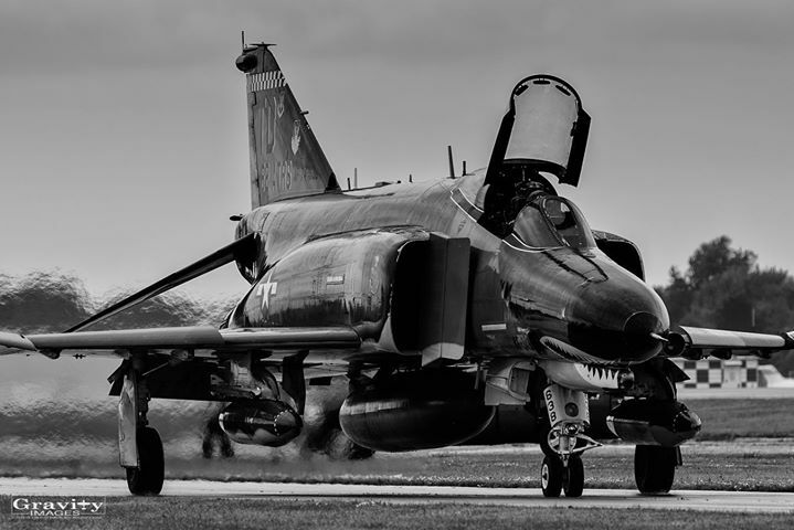 GravityImages's tweet photo. “Say it ain’t so...”
.
Elvis taxis out the lead sled one final time at #osh16.
.
https://t.co/w2eb7qumrn
.
#phinalphantoms #f4 #f4phantom #fighterjet #warbird #aviation #sky #avgeek #aviationlovers #aircraft #airplane #plane #fly #flight #aviationphotog… https://t.co/KtHVTpuHxS https://t.co/iPTyfnouYm