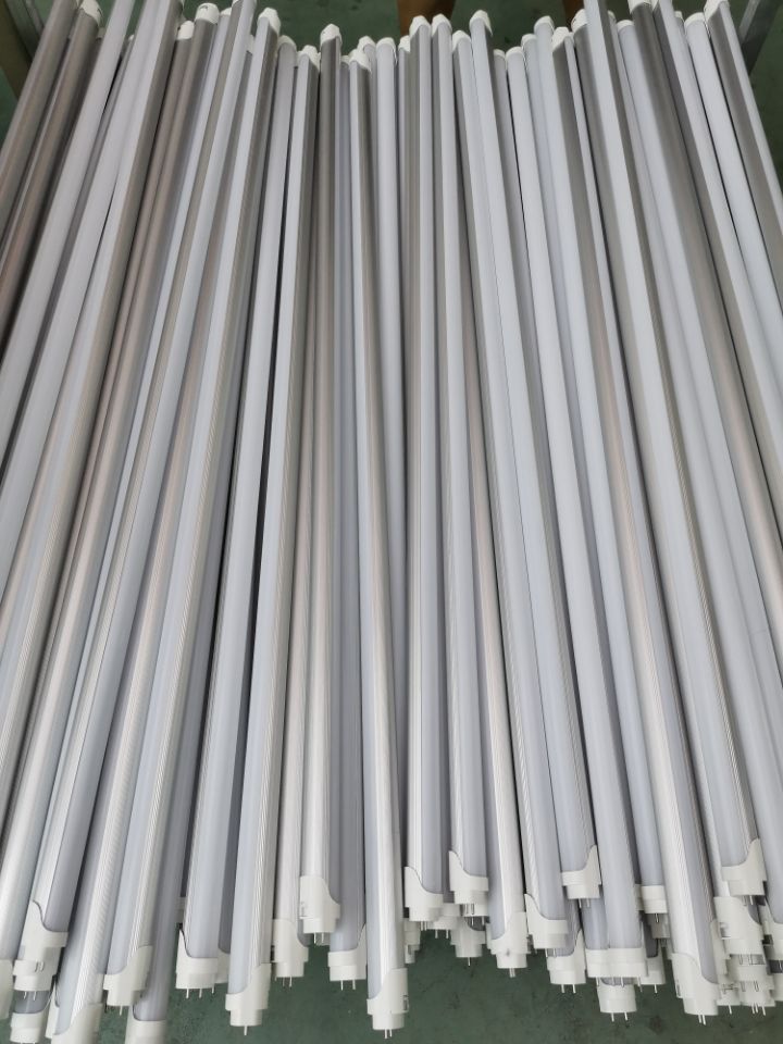 SevenSong8's tweet photo. T8T5 LED tube with the fine cylinder and box packaging available, contact me soon if interested!🥰
#led #lighting #lamp #tube #t5t8 #box #package #hitech #tweet #twitter  #integrationtube #ip68 #proofwater https://t.co/fbTcbgrGCs