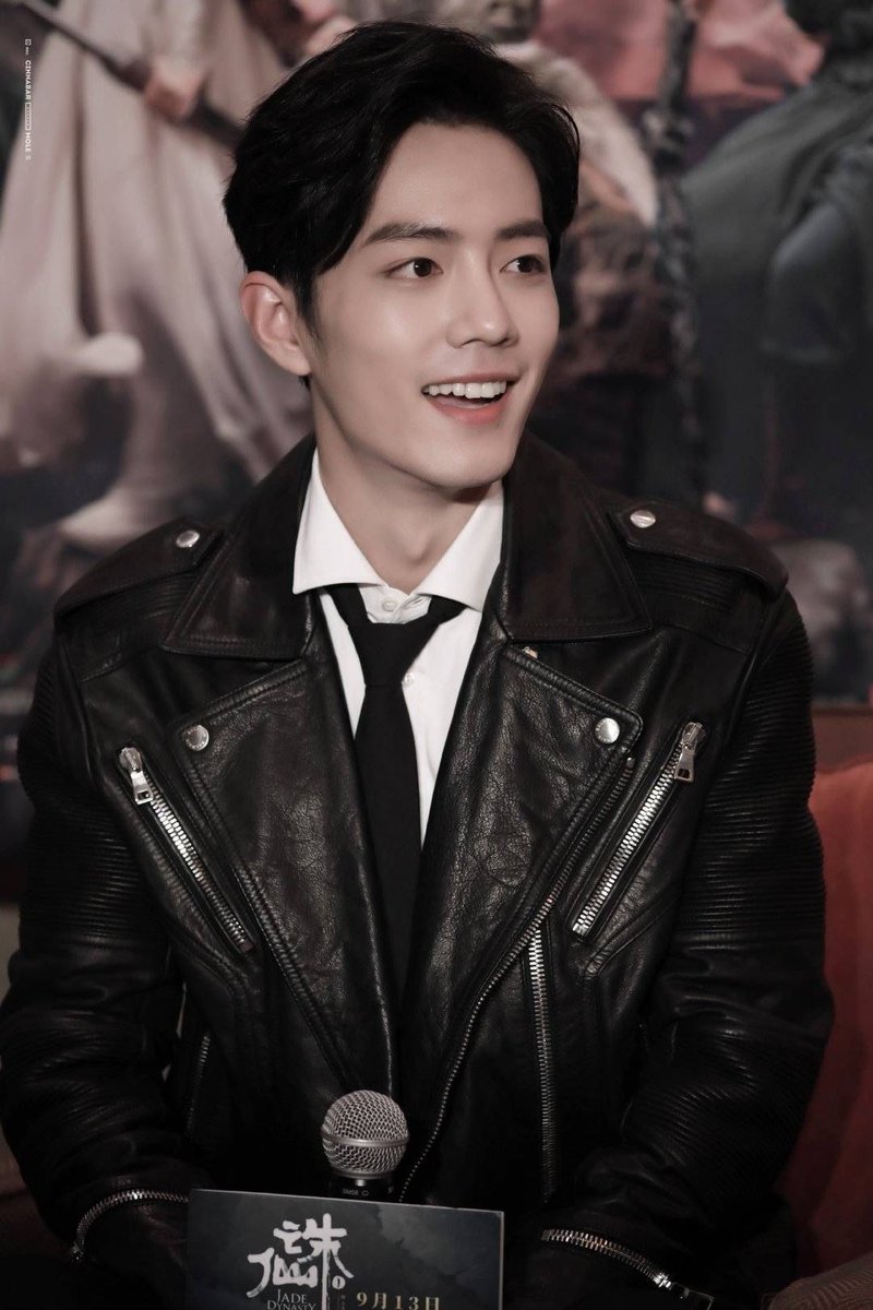 Xiao Zhan smiling cause he has the cutest smile a thread: