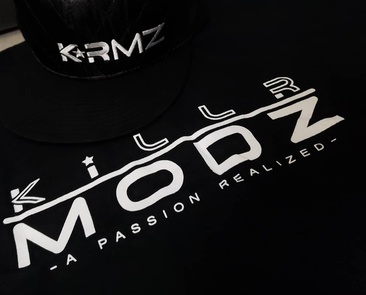 EnviousMods's tweet photo. An epic hat and shirt combo sent from my bro @killRMODDINGZ !
#killrmodz #swag #enviousmods #pcmodding #casemodder https://t.co/ykwpI5BGIF