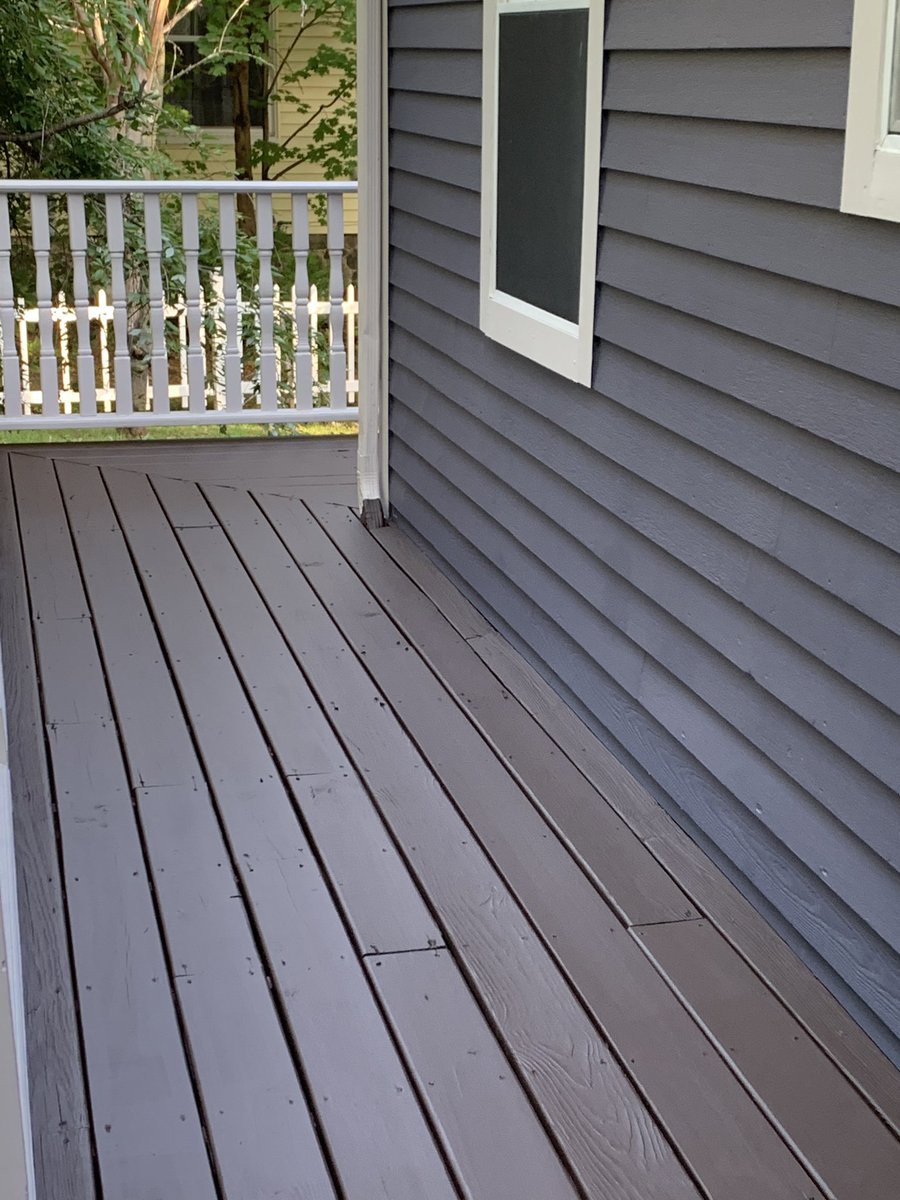 mswelchwhs's tweet photo. The deck is done! Yay ππ #projectsofsummer #deckdone https://t.co/vvCUoJYsSZ