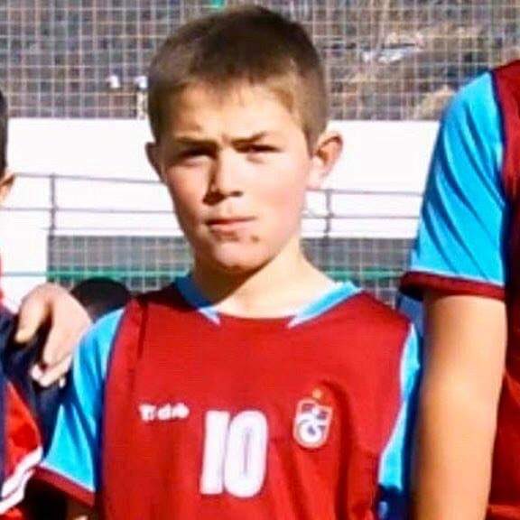 O küçücük yüreğine koskoca vatanı sığdırdı
#iyikiVarsınEren