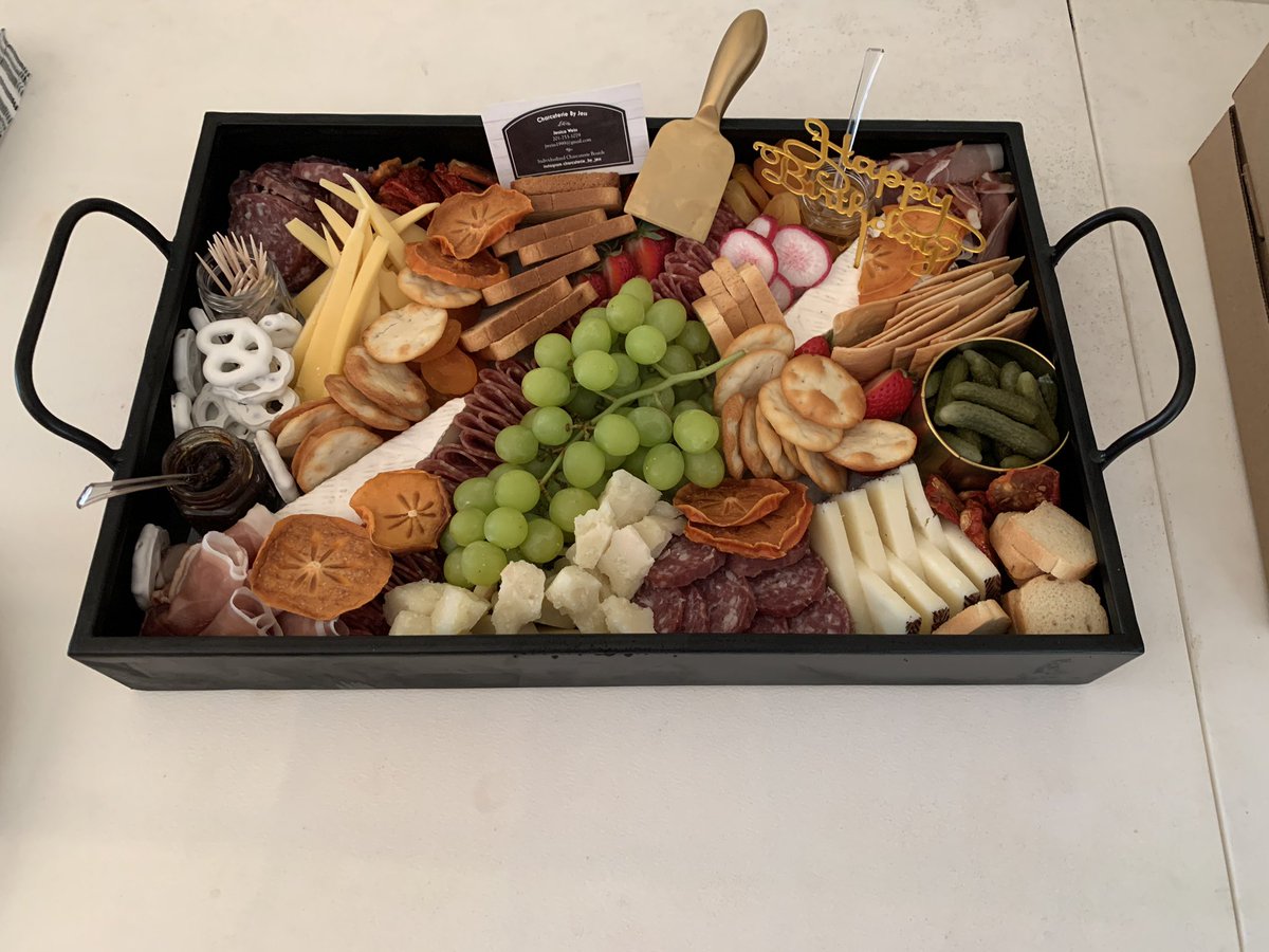 dworkdaddy31's tweet photo. @circlingbackpod Gotta give a shoutout to @charcuterie_by_jess give them that follow on insta #charcweek https://t.co/6OtEKOX1GU