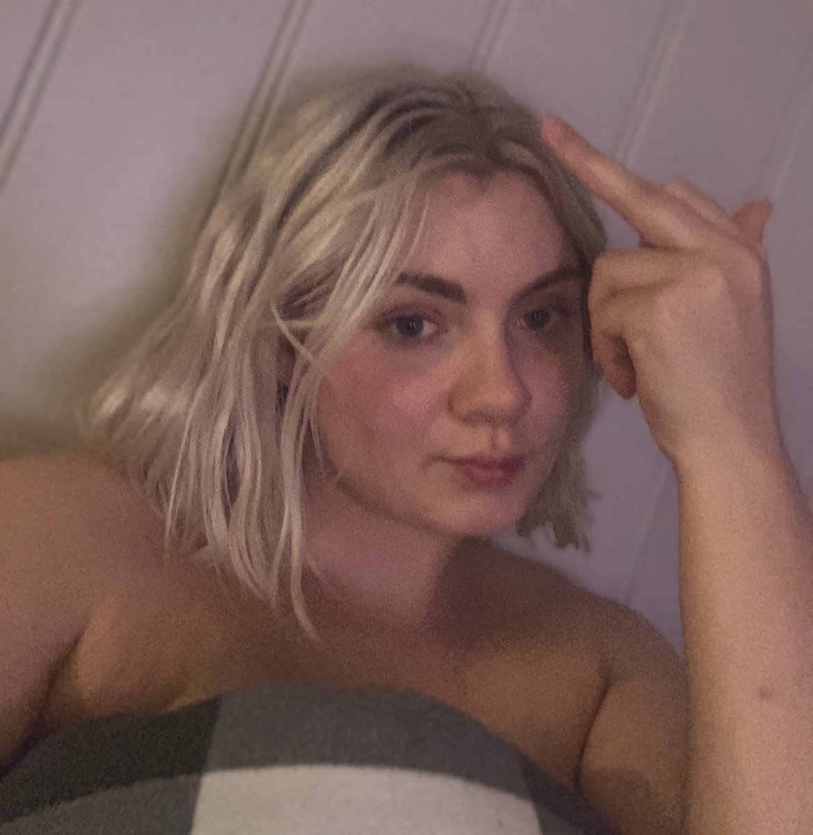princessalex66's tweet photo. Late night vibes with my brand new iphone 11 pro😍 Which one of you losers is gonna pay for it?!🤬

[findom find finsub paypig humanatm goddess domme humiliation sissy cuck cbt drain chastity sph findomnorway slave] https://t.co/6dINaKtSm3