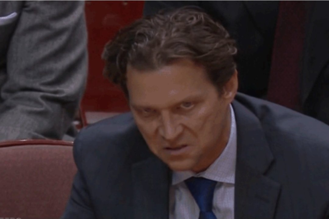 PetersCommaJake's tweet photo. @denverstiffs Jazz fans when they see this 😂 https://t.co/l2gl6q3zOx