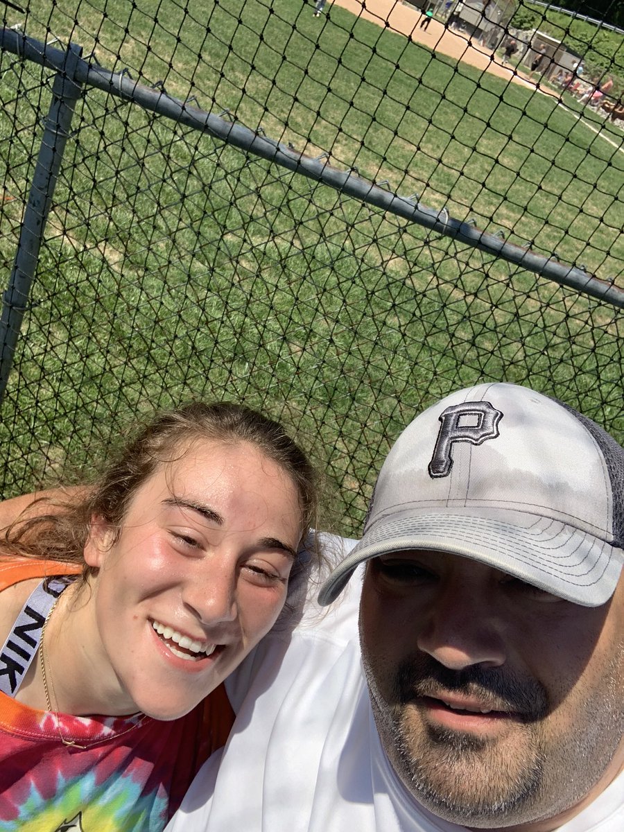 Today I threw my last BP 🥎 &amp; fielded with <a href="/CFabio7/">Chloe Fabio</a> before she leaves for <a href="/FurmanPaladins/">Furman Paladins</a> A lot of blood sweat &amp; tears in the cage and on the field,  more important all a lot of great memories.  I love you with all my 💙kid!!