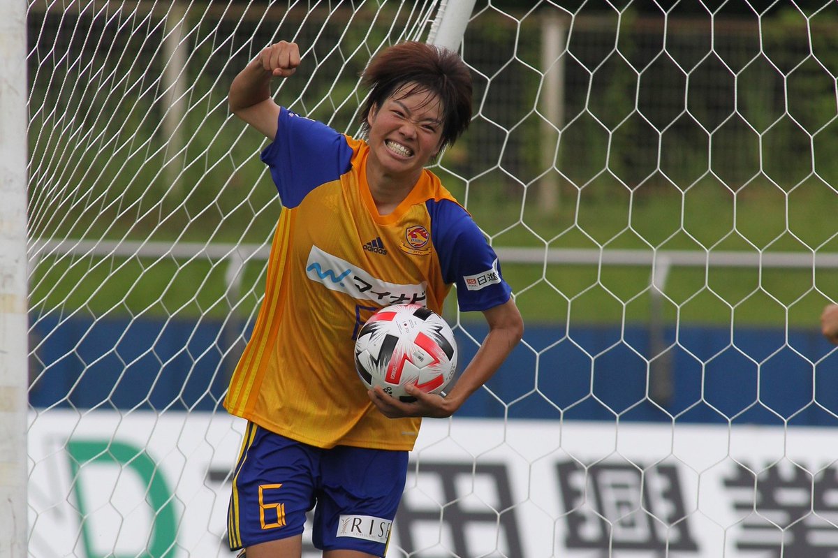 nagisa_ikejiri's tweet photo. はかさん、まゆナイスゴール⚽️
そしてはかさん50ゴールおめでとうございます😊気持ち溢れるプレーでチームを引っ張り尊敬しかありません。
これからもシュート練よろしくお願いします！！
会場、YouTubeでの応援ありがとうございました！
#浜田遥　#池尻茉由　#おバカコンビ
#お取り寄せおなしゃす🥺 https://t.co/GelSPISSD7