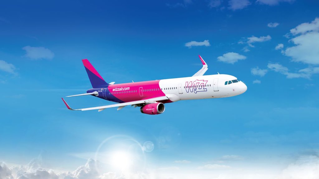 SamuelKnight865's tweet image. Back flying on the Airbus A321 next month on @wizzair, very exited. Hard to believe it’s approaching a year since the demise of our beloved Thomas Cook Airlines @TCAirlinesUK @c_debus. Still miss TCX like crazy... my Sunny 💛 slowly turning pink with Wizz though...💛💖