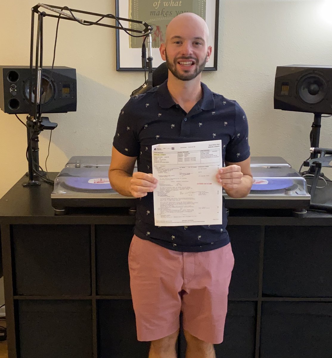 Type1Berger's tweet image. My doctor said I’m the healthiest Type 1 Diabetic he has ever seen! Had to hold my results up!

My A1c still 4.9%. My cholesterol is INCREDIBLE! 179 Total! 1:1 HDL to Triglycerides!!!! .5 CRP! Means no inflammation! Blood Pressure was 116/71!

All on a nose-to-tail Carnivore Diet
