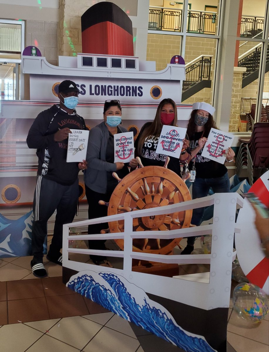 Karin Perry tweet media