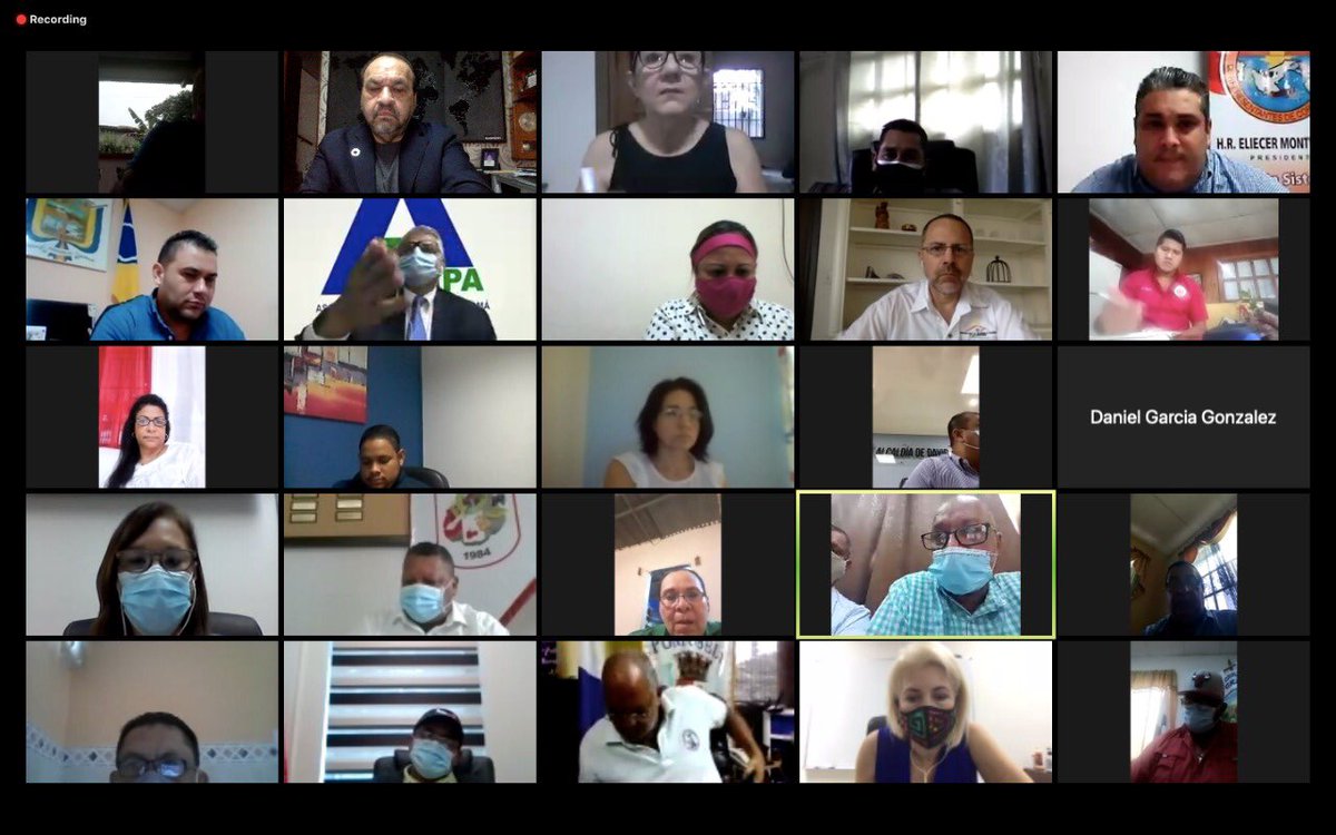 FLACMA_'s tweet photo. #CoPresidente de #FLACMA @Johnny_Araya y Srio Ejecutivo @ArredondoSergio participan en apertura de Webinar <Reinvención de los Gobiernos Locales en Panamá>, invitados por la Asociación de Municipios de Panamá @AmupaOficial y dinde celebraron el Día de la Municipalidad en ese país https://t.co/B6dA1wzhAK
