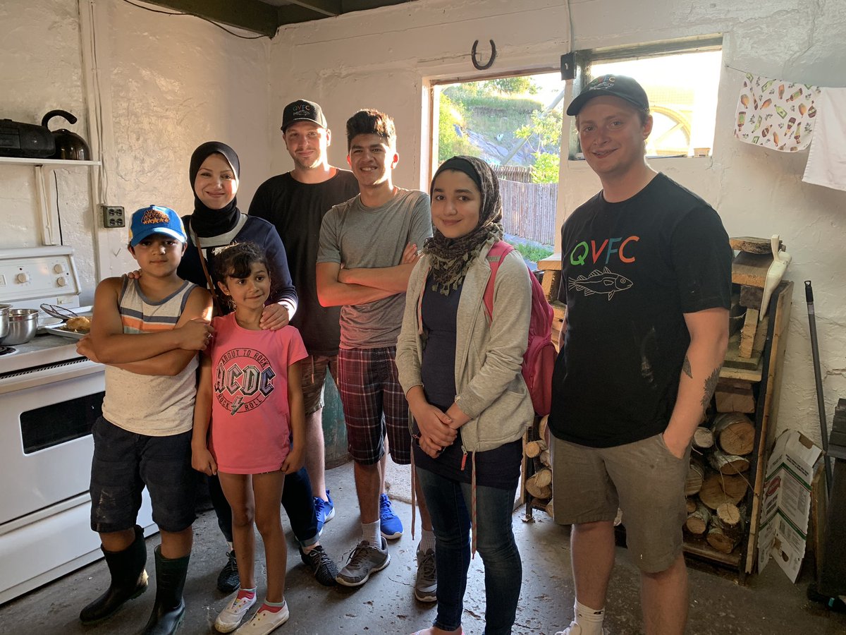 markcritch's tweet photo. Thanks to the gang for @QVFCNL for frying up the fish today for Yaman and his family! https://t.co/JSsTLB5geB