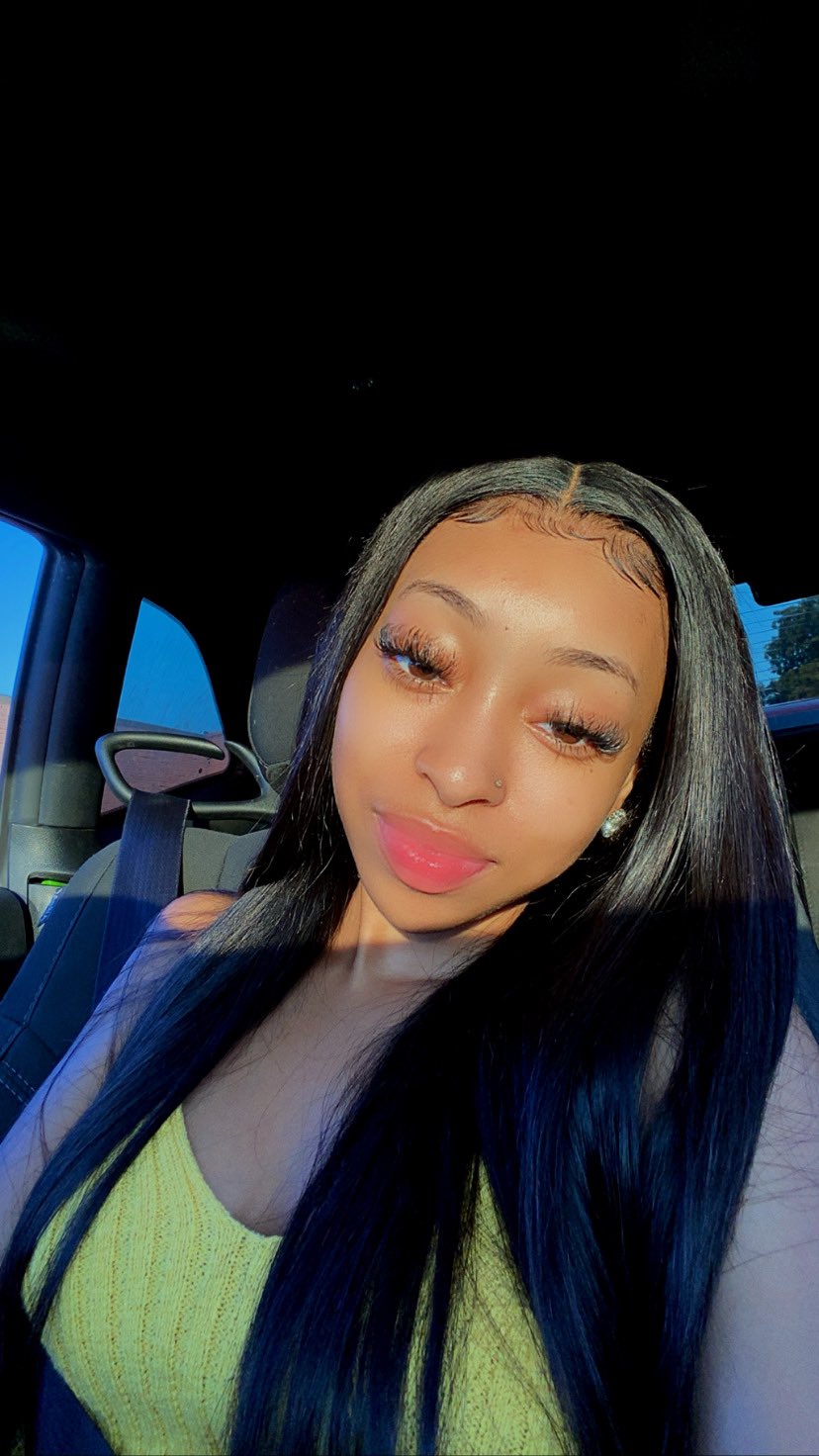 🦋 on Twitter: "Pretty skin tone redbone from Indiana 😍…