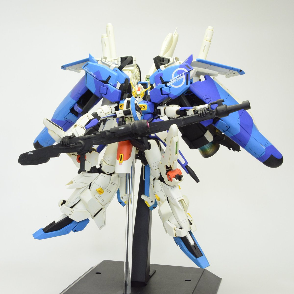 HGUC 1/144 Ex-S ガンダム 塗装済み完成品