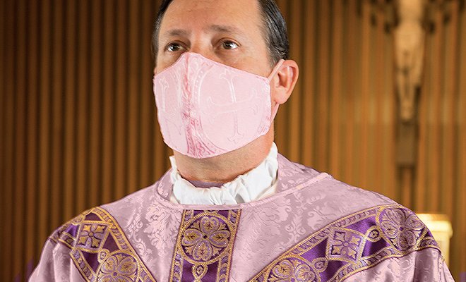MassExplained's tweet image. Are masks at Mass a small sacrifice for safety or are they the stripping away of our religious freedoms?
massexplained.com/face-masks-use…