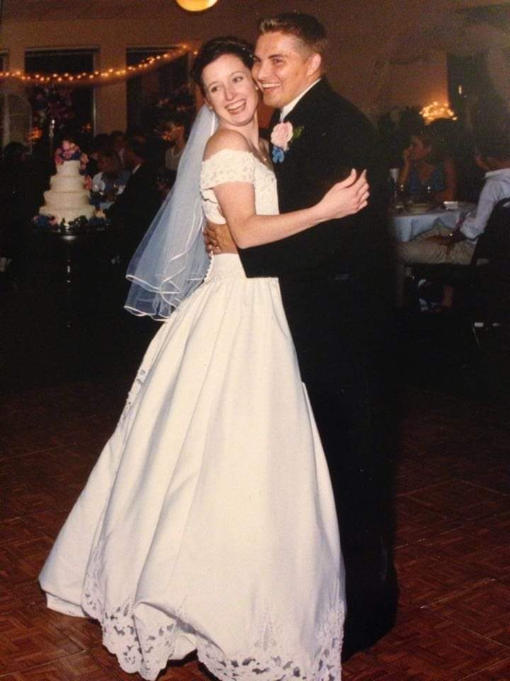 He asked me to marry him after 20 days and I knew he was the one!! #19yearsMarried <a href="/ShawnCordova/">Shawn Cordova</a>