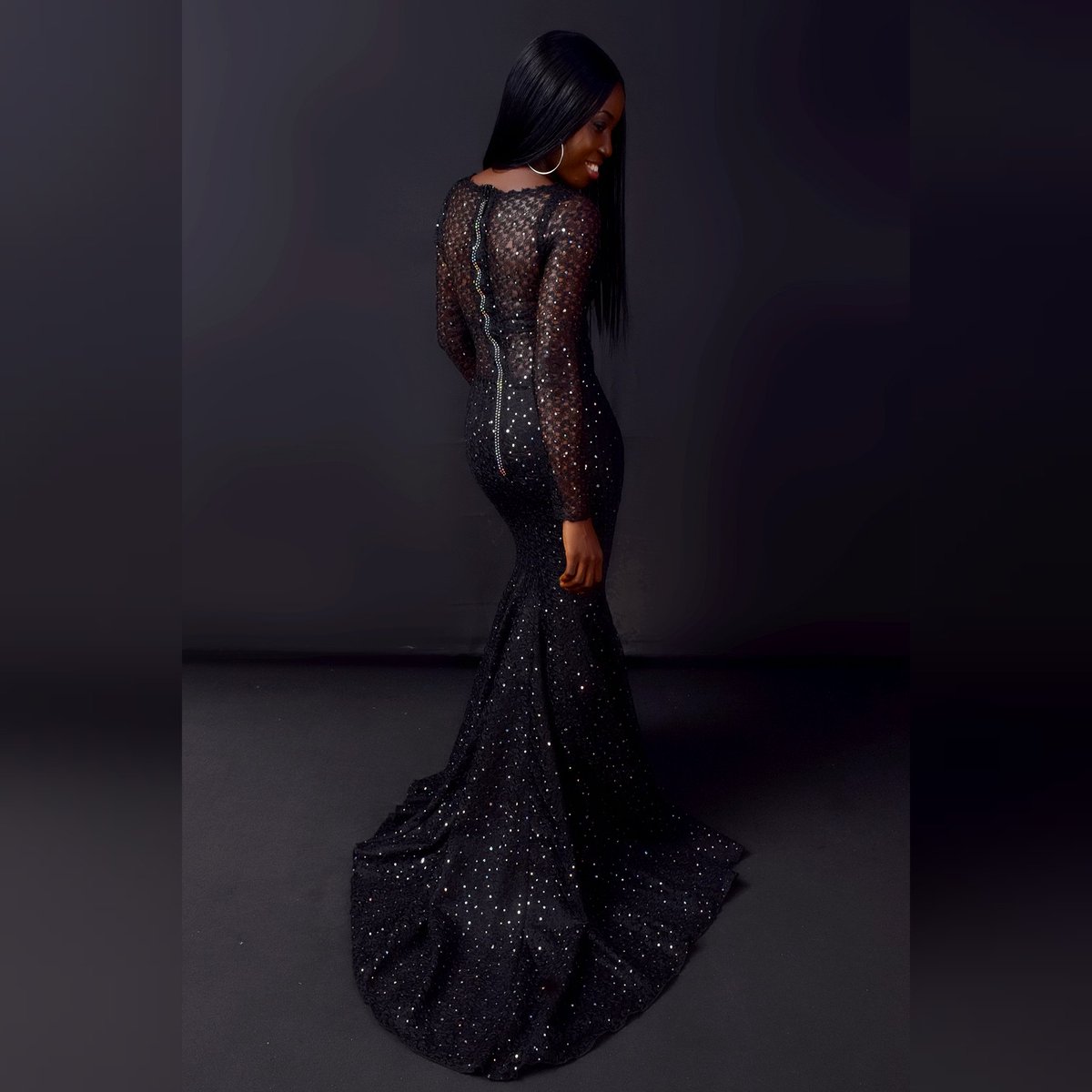 Lace dinner gown with train! (Bespoke)

🚚Delivery within Calabar is free, and attracts cost (varies) outside Calabar... 😊

#sparlexis 
#instablog9ja #instabloggers #lindaikejiblog #naijatailors #bellanaija #naijatrends #fashionworldwide #Mensfashion #mentraditionalwear #fashion