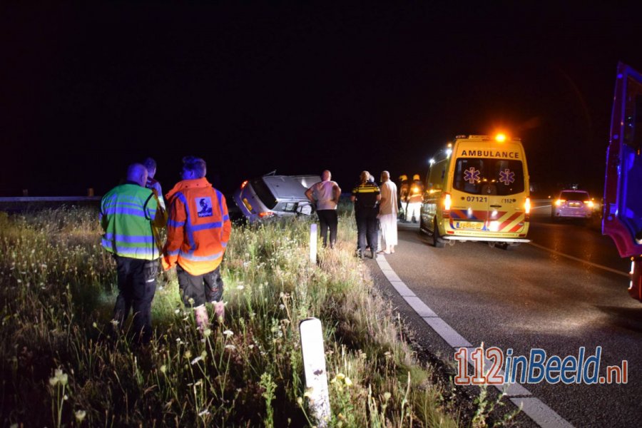 Gewonde bij ongeval op afrit van de A30 in #Ede. 112 in Beeld.