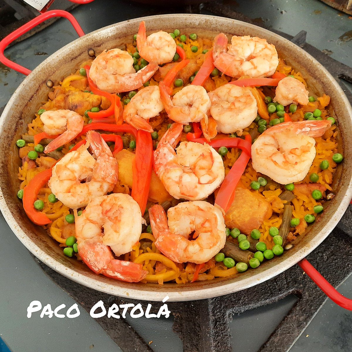 chefPacoOrtola's tweet photo. #melhordatarde #maisvocê #MasterChef #TopChef #thetaste #maisumpedaco #sjc #lapaelladepaco #chef #cozinharapida #saojosedoscampos #ruzafa #sjcam #Top10 #SobPressao #mestrecuca #linkvanguarda #muitomais #chefsemacao #youtuber #vanguardamix #gastronomia #paella #aquinaband https://t.co/UYbgLDlaWR