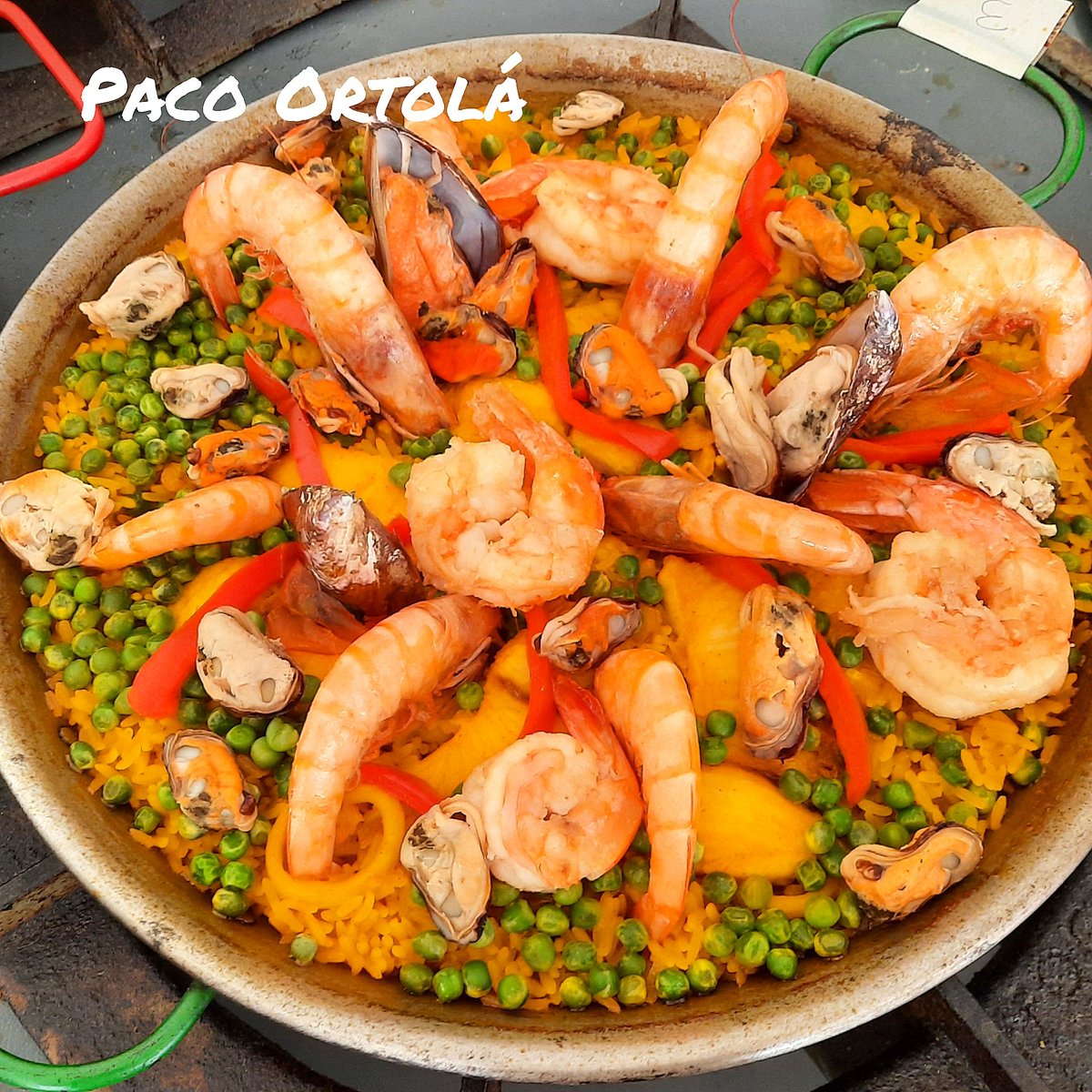 chefPacoOrtola's tweet photo. #melhordatarde #maisvocê #MasterChef #TopChef #thetaste #maisumpedaco #sjc #lapaelladepaco #chef #cozinharapida #saojosedoscampos #ruzafa #sjcam #Top10 #SobPressao #mestrecuca #linkvanguarda #muitomais #chefsemacao #youtuber #vanguardamix #gastronomia #paella #aquinaband https://t.co/AXRH2T0tfT
