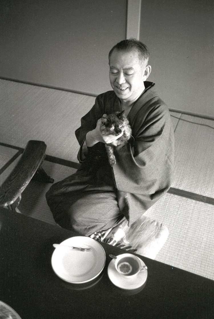 Jun'ichirô Tanizaki.