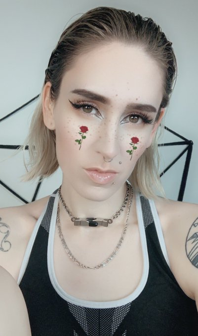 Wanna play? 🌹 come check out my rose bud 😏 >~ https://t.co/qOINGSawVT https://t.co/FV23sEjDtR<a href="/tag/mvsales"class="tags"><span>#mvsales</span></a><a href="/tag/mvtrans"class="tags"><span>#mvtrans</span></a>