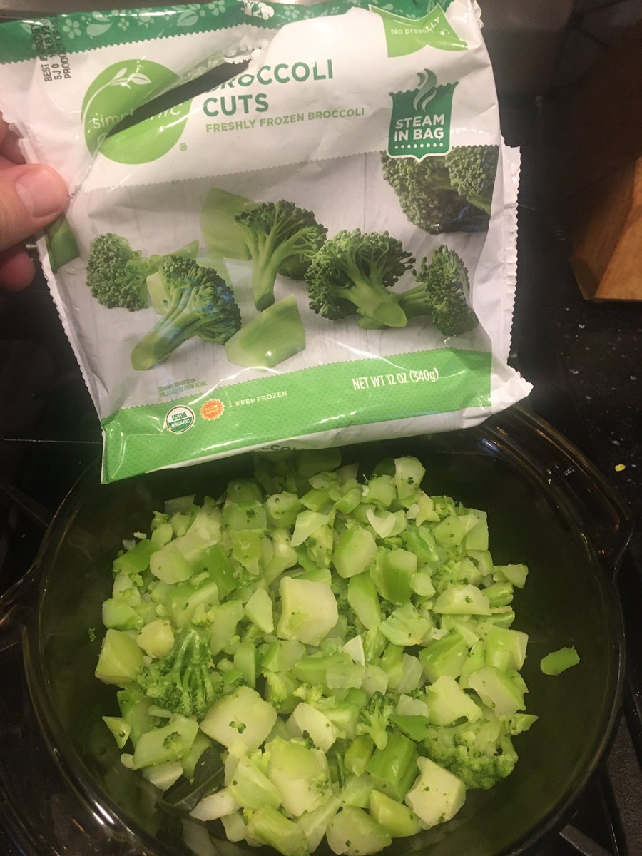 pearcedonald's tweet photo. One of these things does not look like the other. What’s up with this??? @mykingsoopers @kroger https://t.co/QSbY0vBsAG