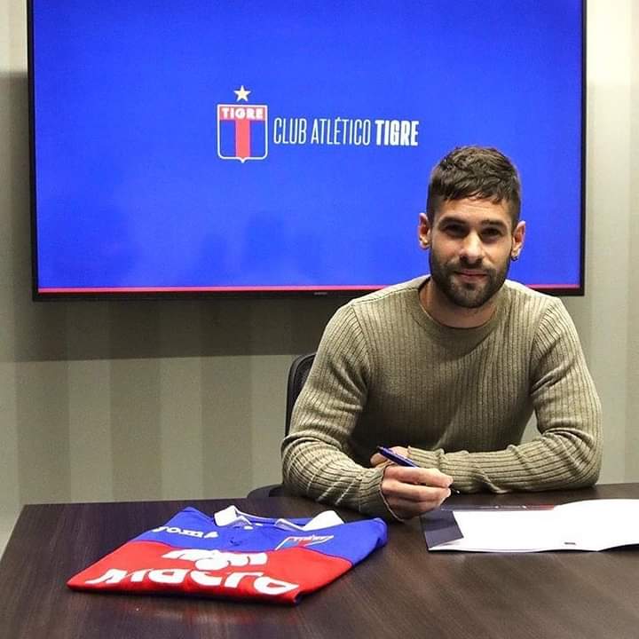 tebuscomatador_'s tweet photo. #primera 👉🏼 Diego Becker se suma a la lista de refuerzos de @catigreoficial
El volante viene de Rosario Central, a préstamo por 18 meses, con opción de compra 🐯
#tigre #refuerzos #matador #matadordevictoria #diegobecker https://t.co/xssPJQ7y9l