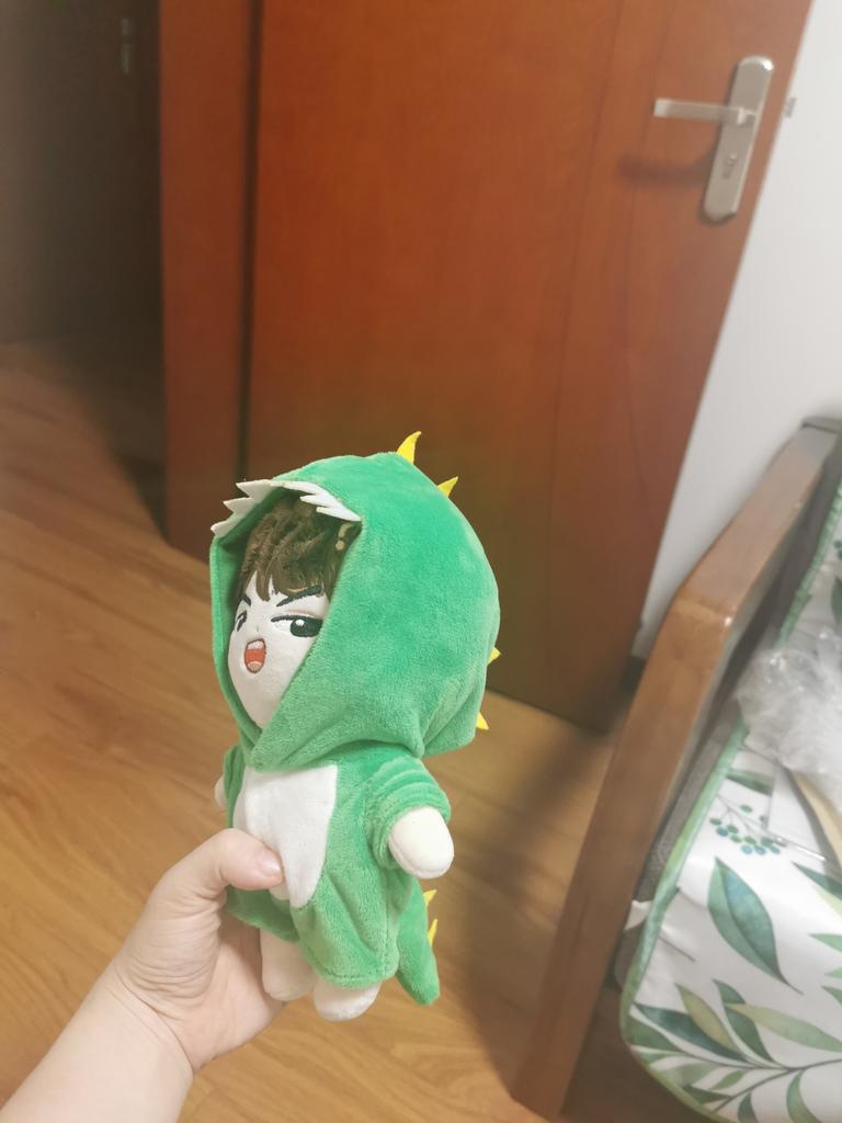 LING CHU tweet media