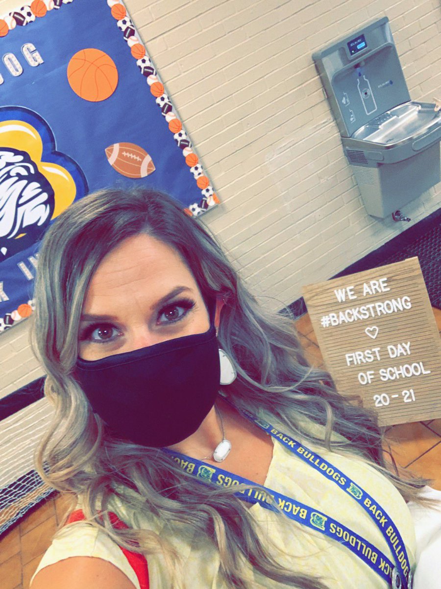 AJRamos727's tweet photo. It may not be what weโre used to, but we are learning so much and focusing on the positives! We are Back! And we are #BackStrong! #GarlandISD1stDay https://t.co/9pjNsImDA3