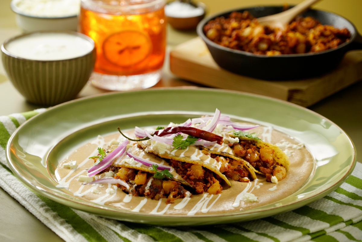 Kiwilimon_LAT's tweet photo. ¡Ésta será la SALSA de frijol más SABROSA que hayas probado! 🤤
Receta: https://t.co/tkbpOPotGZ https://t.co/ILYjsLBRWd