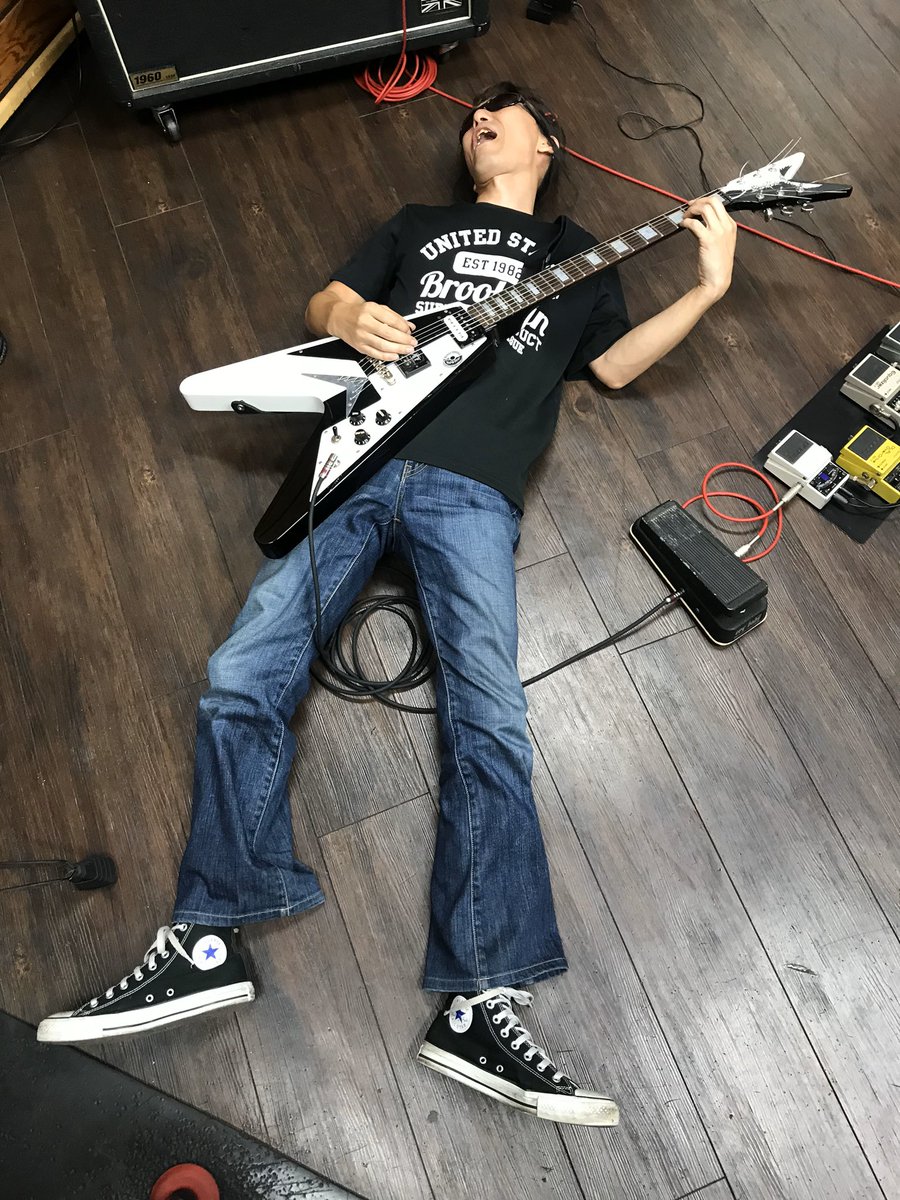 今年は夏フェスも中止ですが
いやいや、これ殺人的な暑さですわ。。
皆さまお気をつけてー！