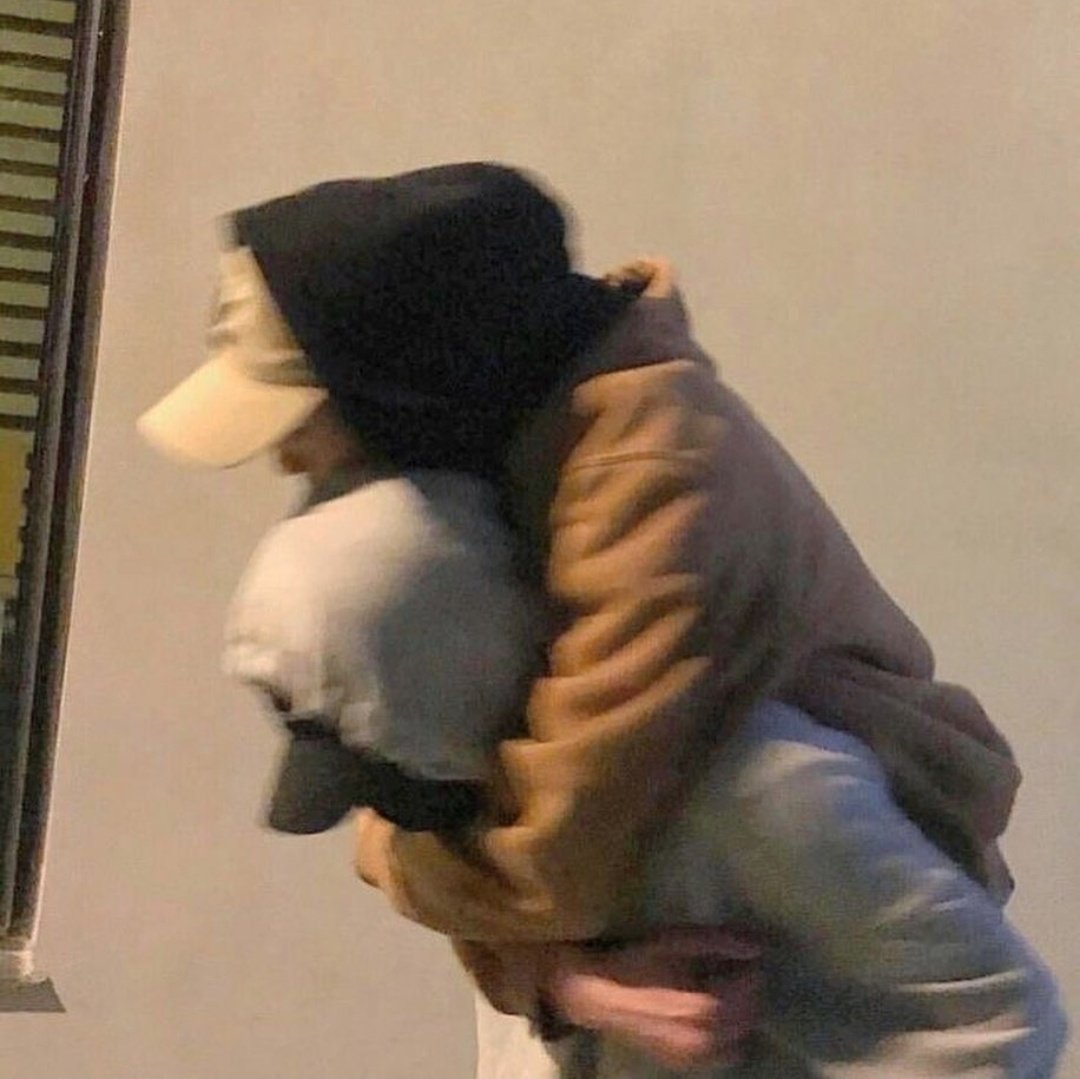 J30NJUNGK0oK's tweet image. Tudo q eu aprendi sobre o amor, eu aprendi com vc, vc me mostrou o q é amar e ser amado pelo o jeito q vc é independente da sua forma, cor e etc... Eu te amo noah♡
{@J30NJUNGK0oK} {@02WNHS}