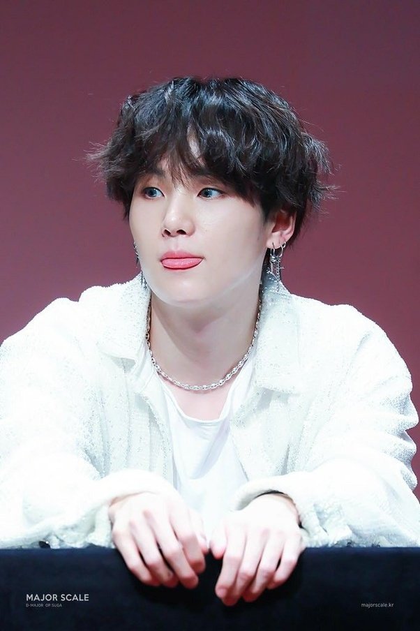 Min Yoongi, the cutest person alive; a thread