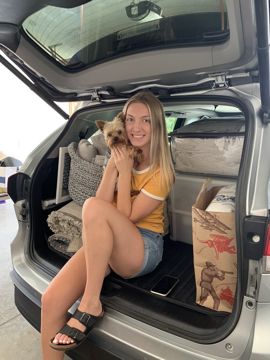 tharsh17's tweet photo. A new year, a new kind of normal...so thankful to have had you since April.  So proud of you! 🥰 @alexajh11 https://t.co/KE7EaFHagt