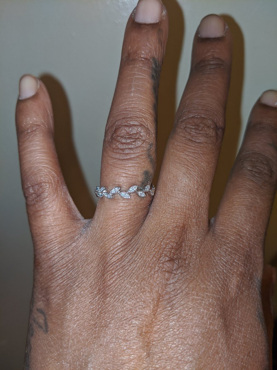 IAmKWestN's tweet photo. This year has been so eventful! First I decided to go back to school, then we find out we are pregnant and now this! (excuse the crusty hand) #ISAIDYES π #throwsglitter #newbeginnings https://t.co/d8Tm9OarWh