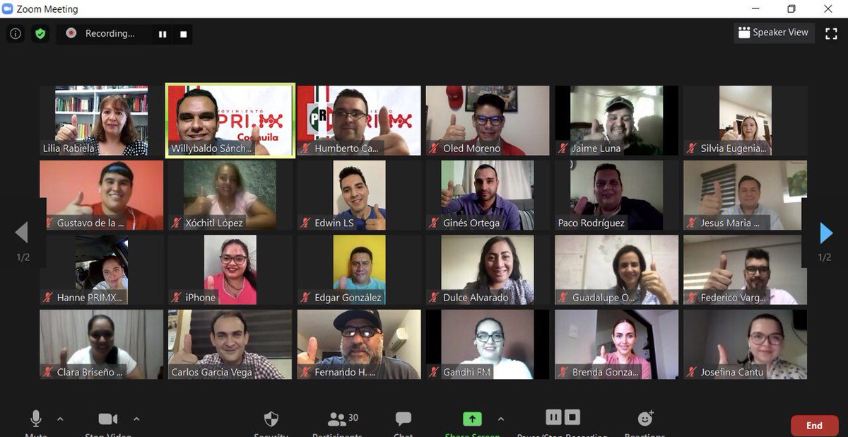 Iniciamos la semana trabajando en equipo con nuestros amigos, @almova730 , <a href="/gpeoyervides/">Lupita Oyervides</a> y <a href="/jmontemayor21/">Jesus Montemayor</a>. Juntos estamos logrando la #ReEvolución digital #EnTodasPartes. 

¡Vamos con todo!