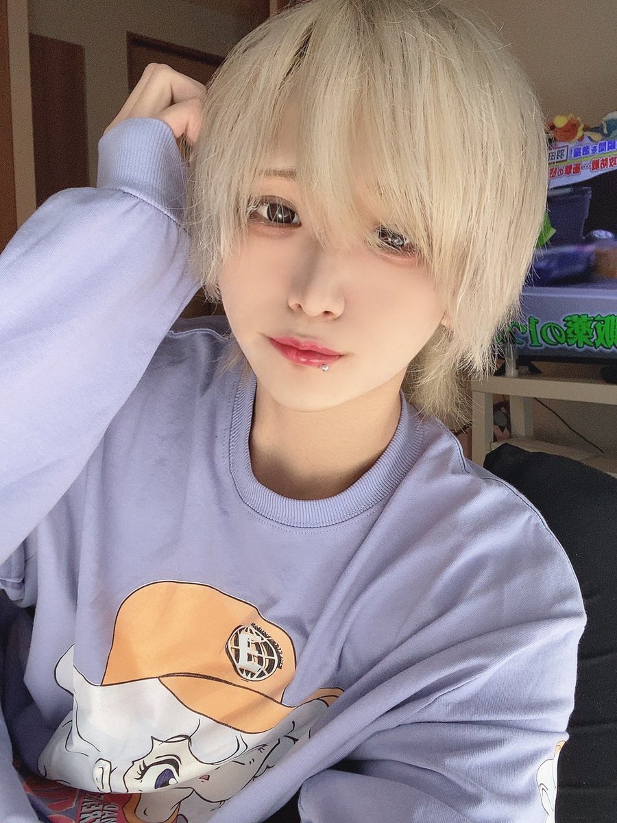 むん もちめるのツイ消しされた写真のもちめるの上の男これアルバのうとくんだよね うとくんもちめると繋がってるのか