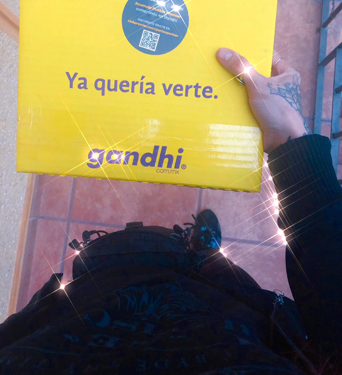 LySDragon's tweet photo. Què romànticos los de @LibreriasGandhi 😍✨. 

Me too 😭💕.

🙏🏻🤘🏻

#LibreriasGandhi @GFadanelli  #GuillermoFadanelli #Elhombremalvestido https://t.co/3kH0KdyafY